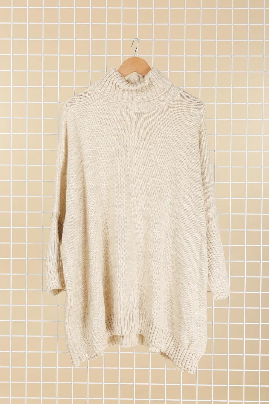 Pull col roulé en grosse maille