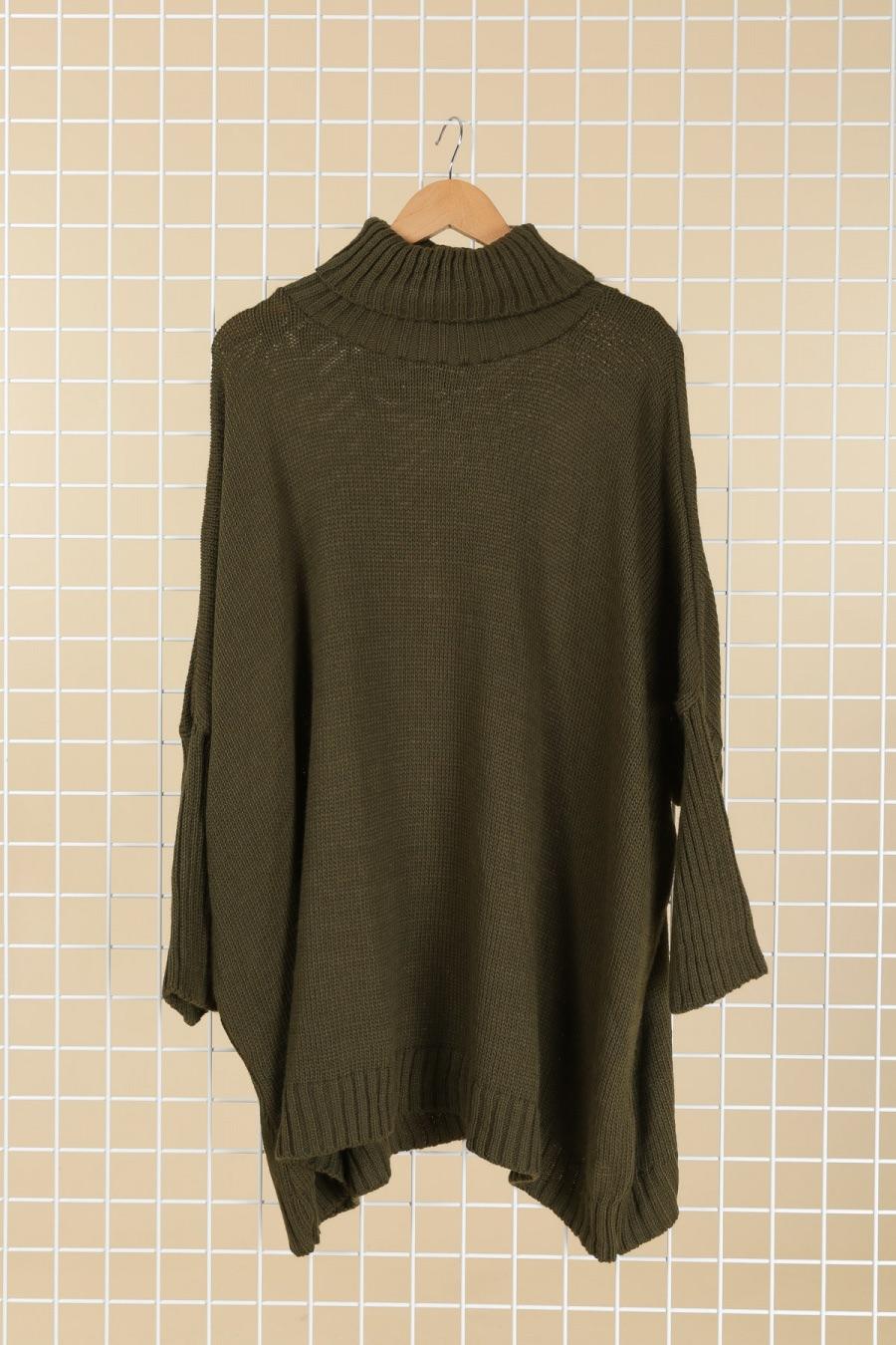 Pull col roulé en grosse maille