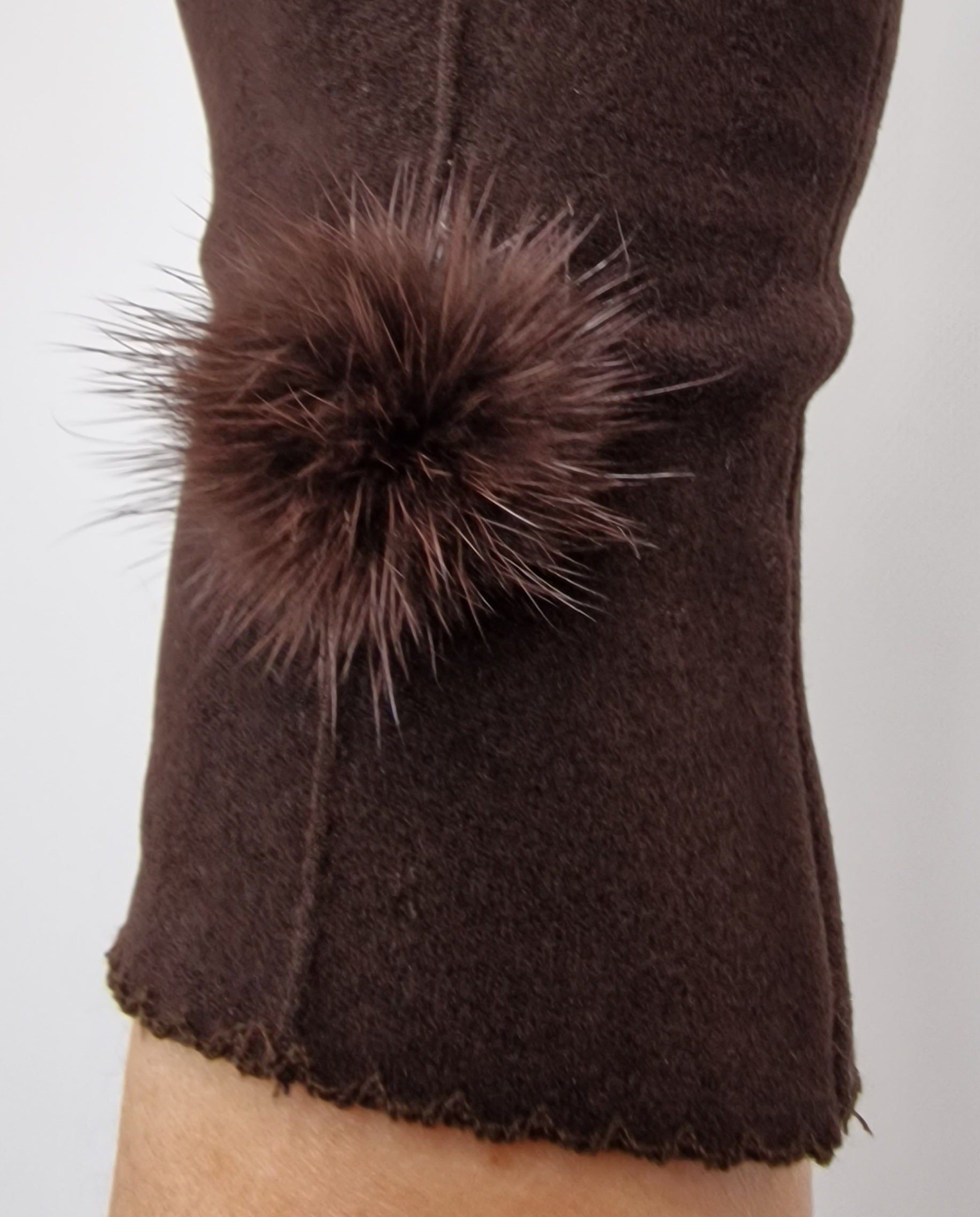 Gants en suédine avec ponpom