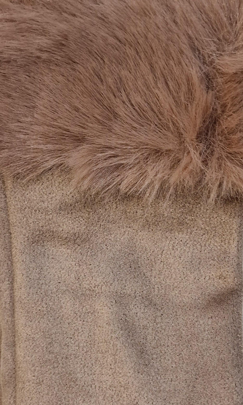 Gants avec bord fourré