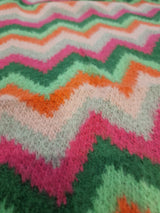 Écharpe en pointe motif zigzag