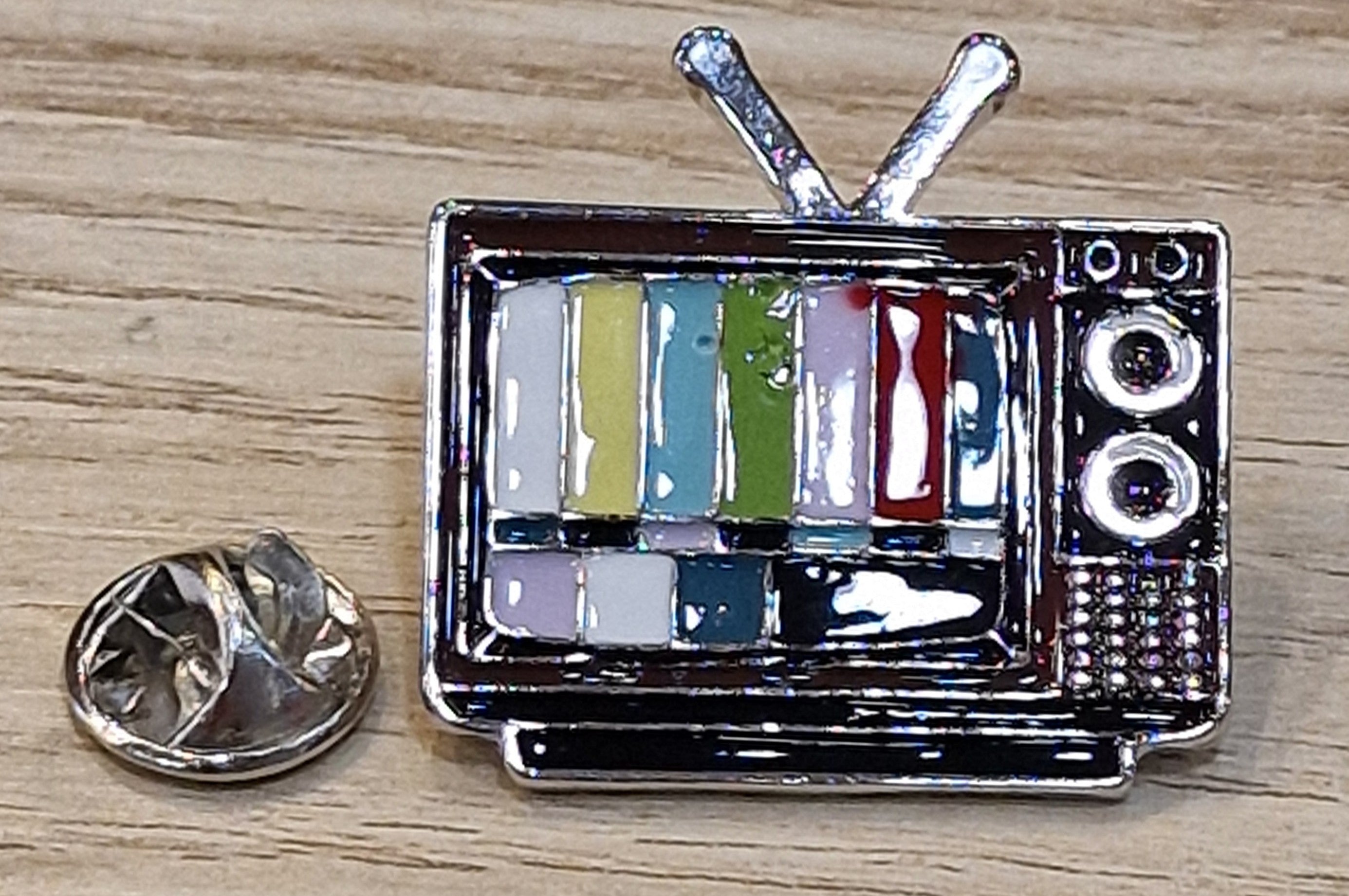 Pin's