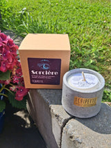 Bougie artisanale - Sorcière (Bois de santal)
