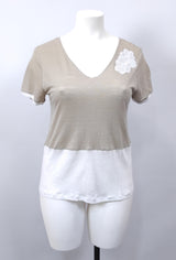 T-shirt col V fleur dentelle brodée