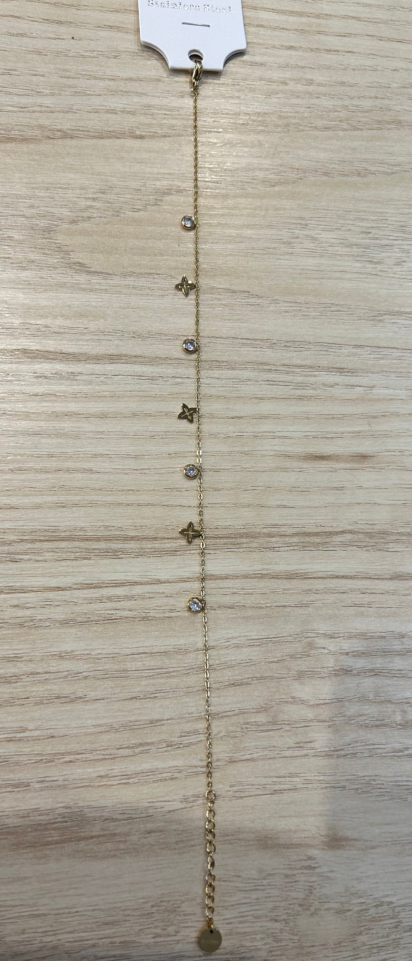 Bracelet pour cheville trèfle et petit strass