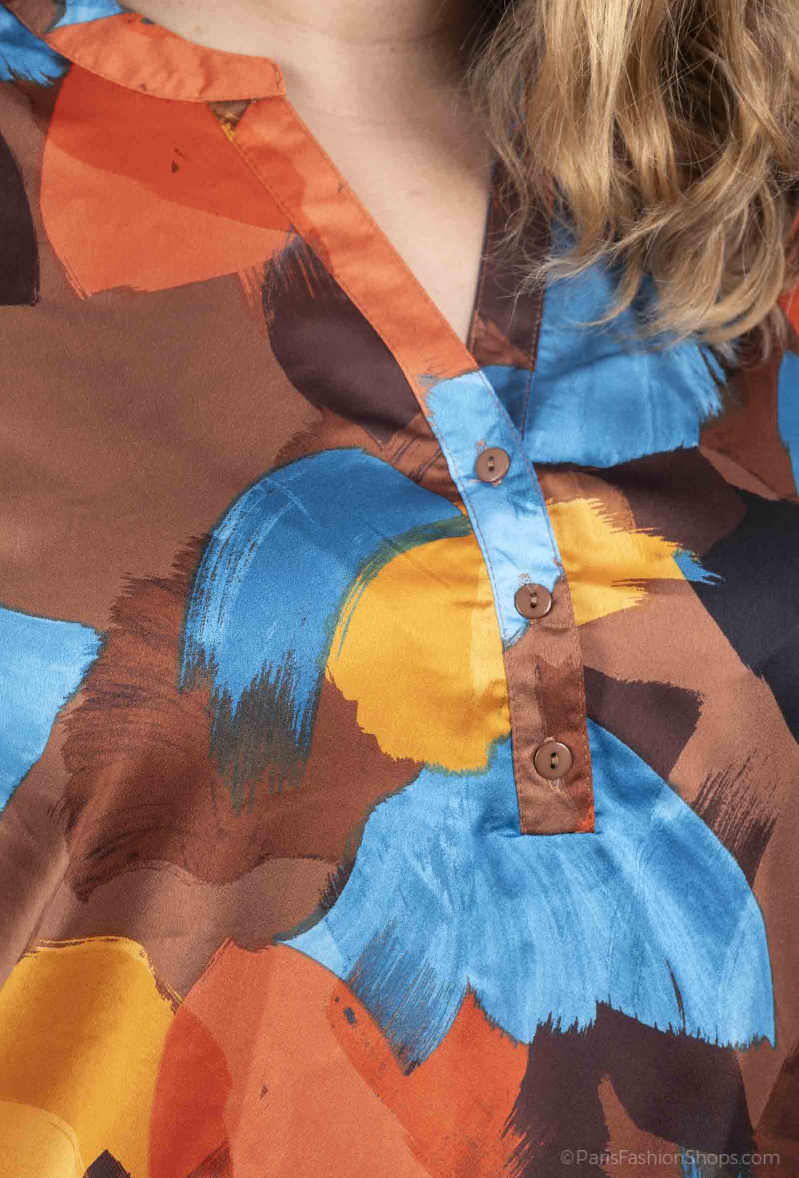 Blouse coup de pinceau touché satin