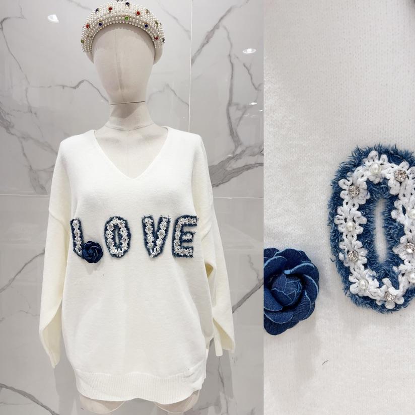 Pull  col V - LOVE