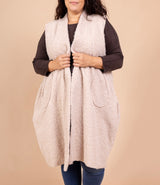 Veste longue sans manches en bouclette