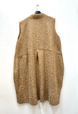 Veste longue sans manches en bouclette