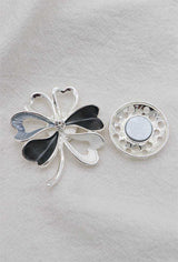 Broche aimantée - feuille ajourée