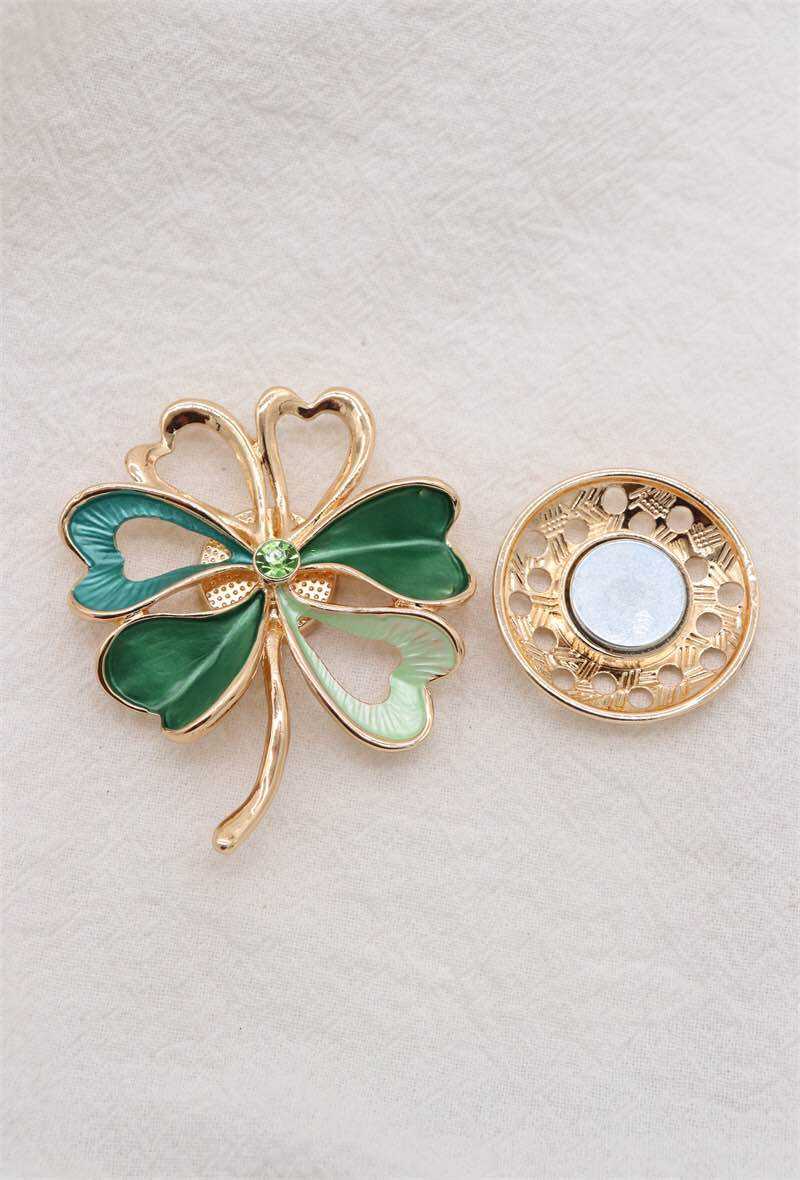 Broche aimantée - feuille ajourée