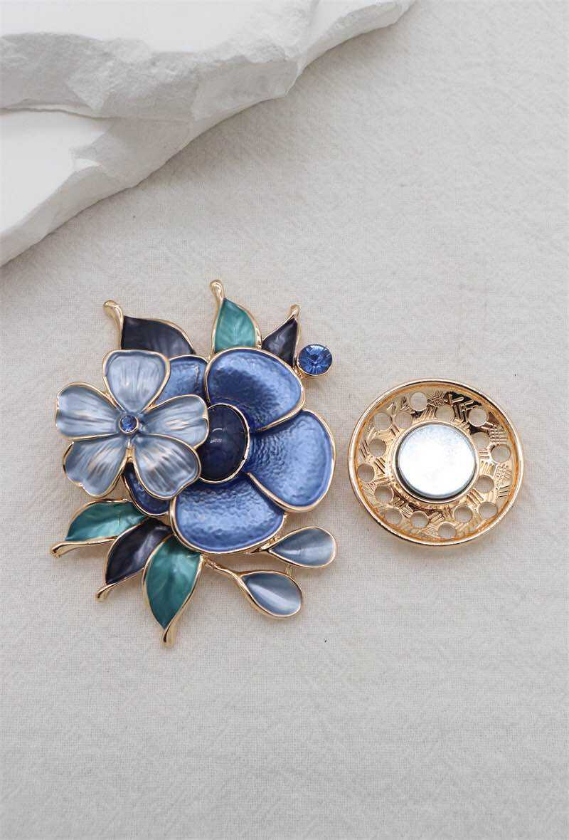 Broche aimantée - Fleurs avec grande perle