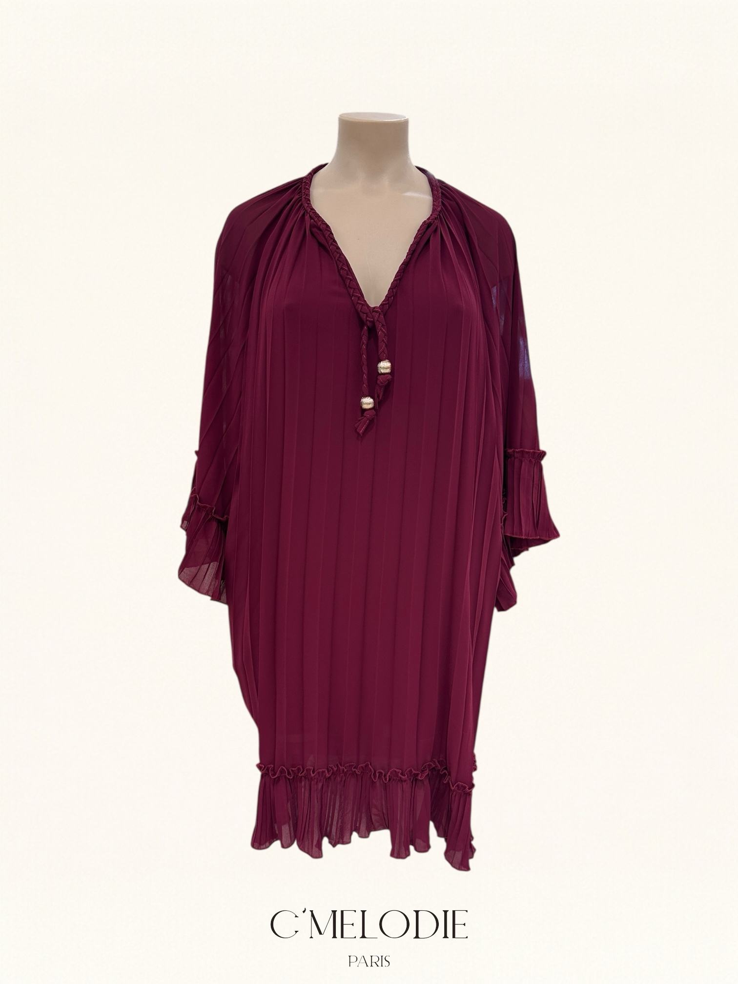 Robe en voilage plissée