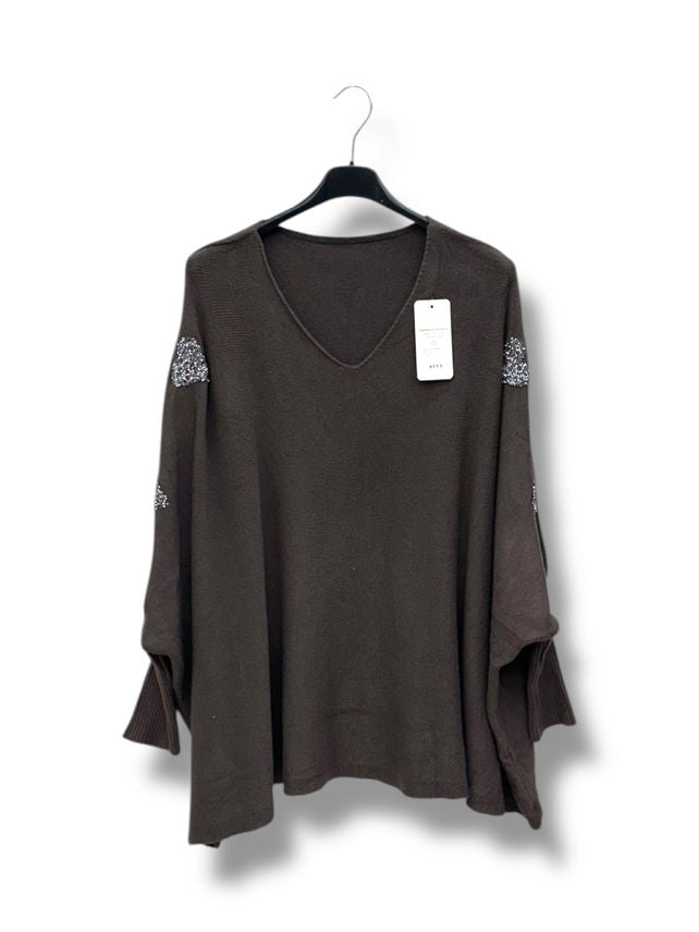 Pull oversize avec cœurs strass sur les manches