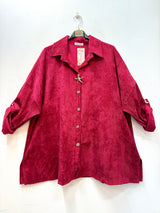 Chemise en velours avec broche
