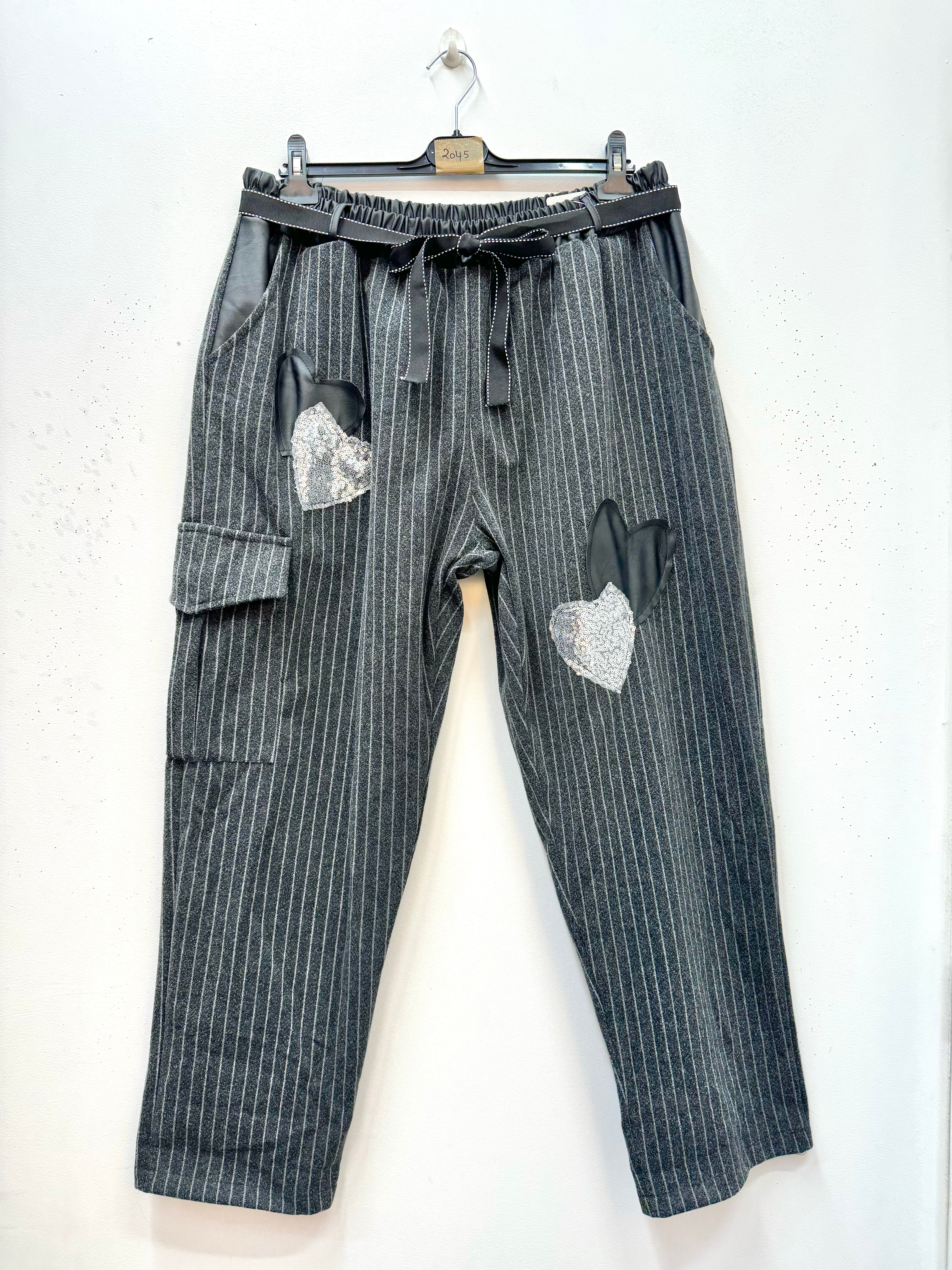 Pantalon à rayures touché laine