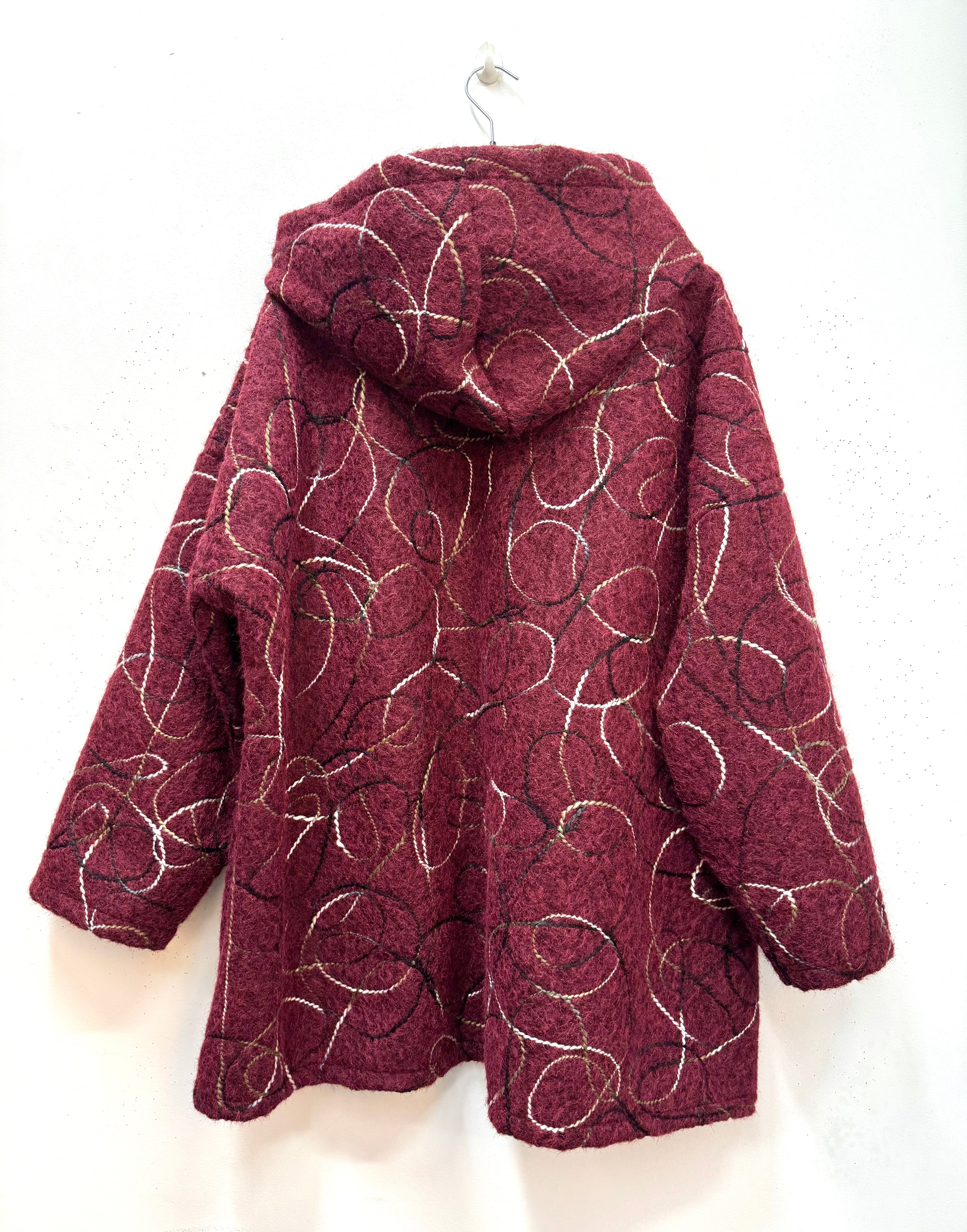 Manteau à capuche - laine bouillie brodée