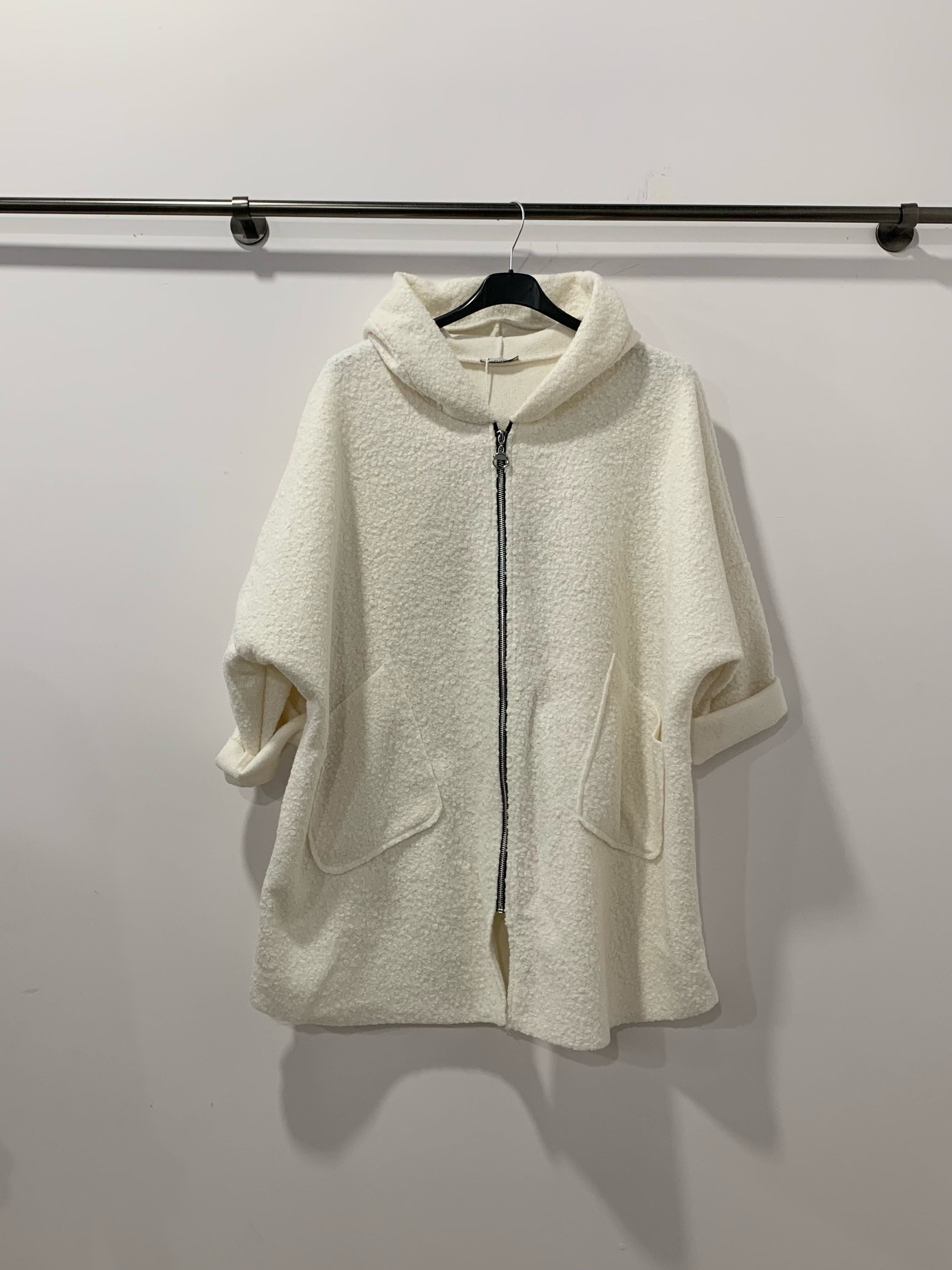 Manteau à capuche en laine bouclée