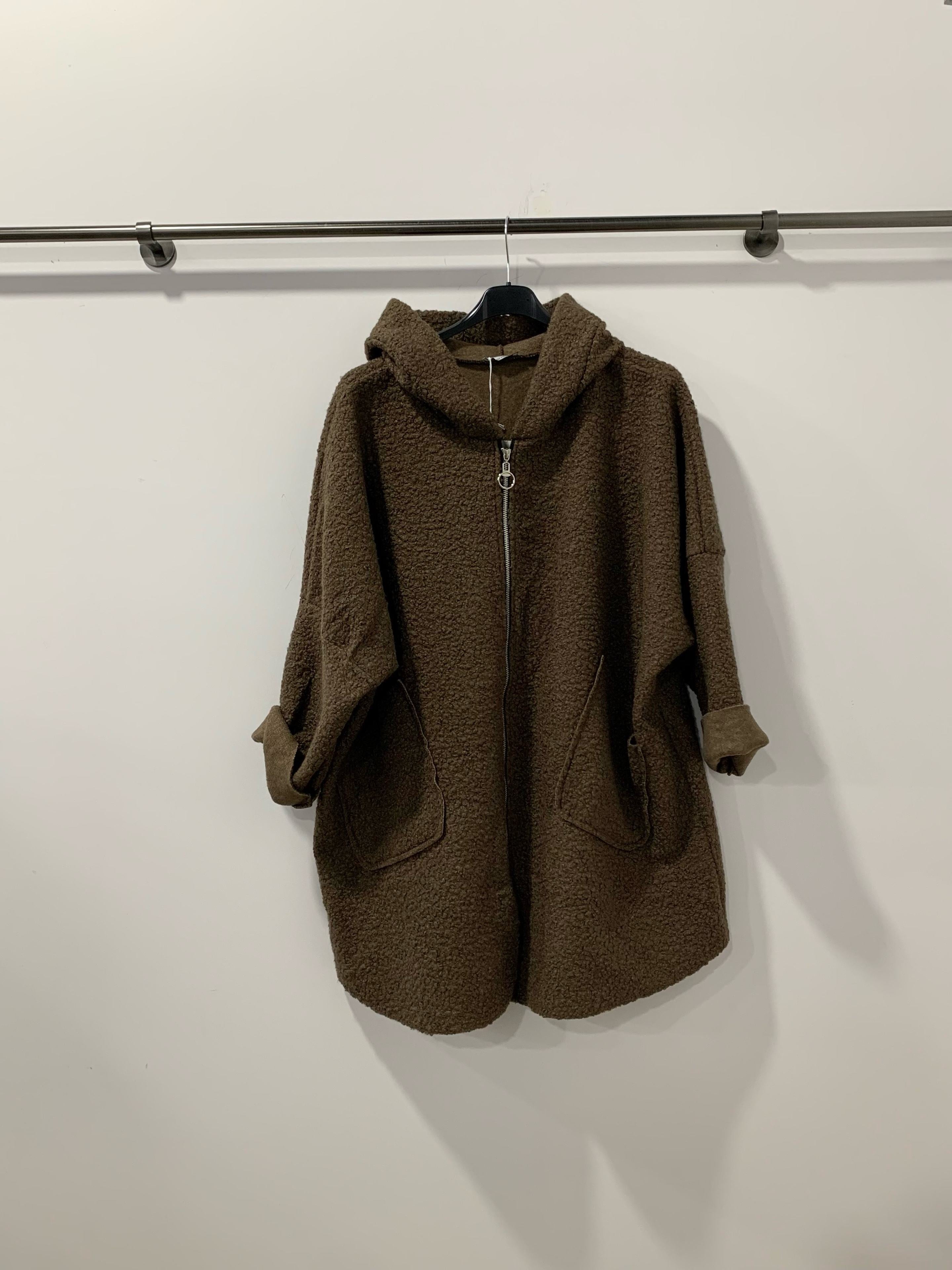 Manteau à capuche en laine bouclée