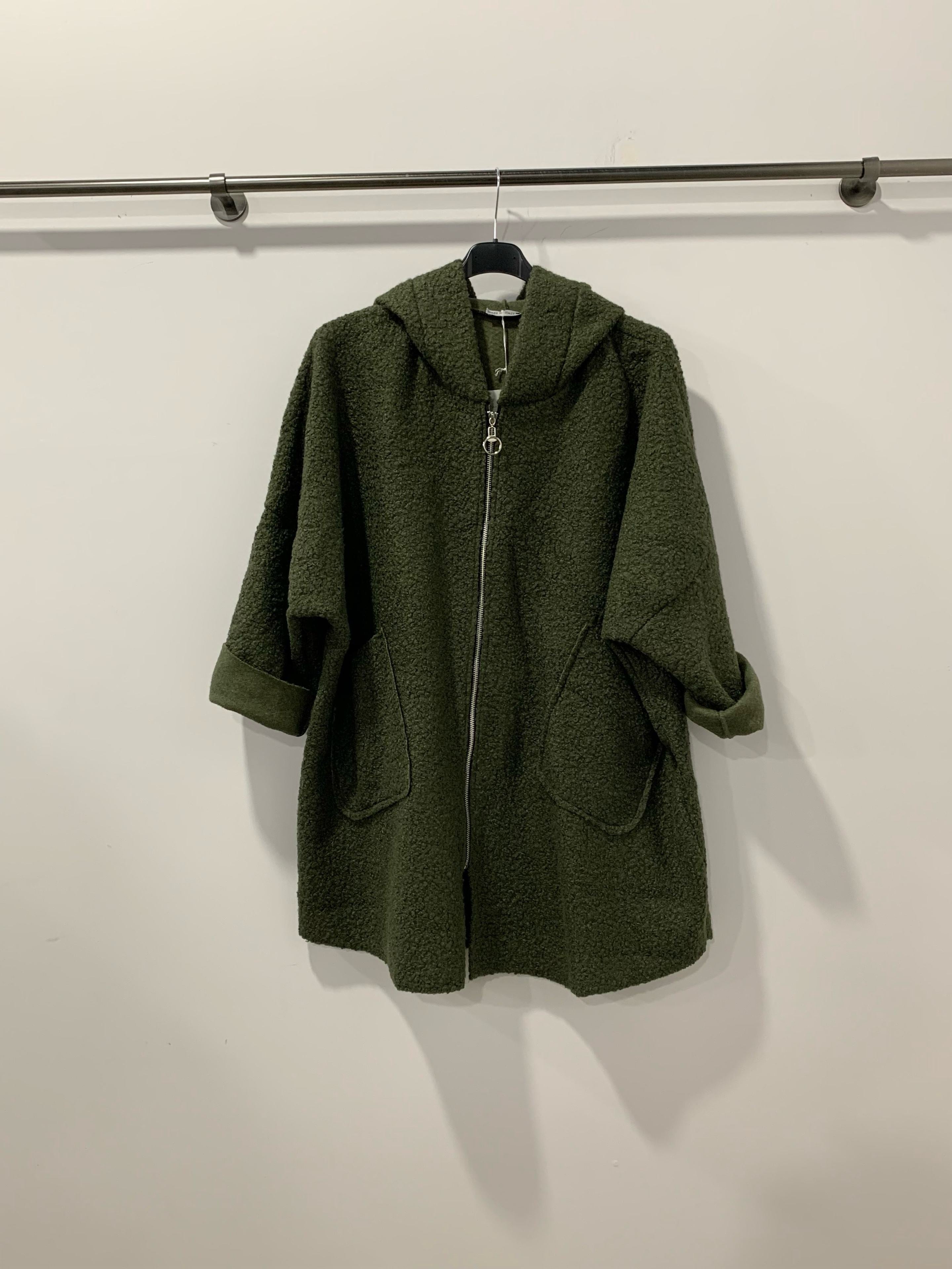 Manteau à capuche en laine bouclée