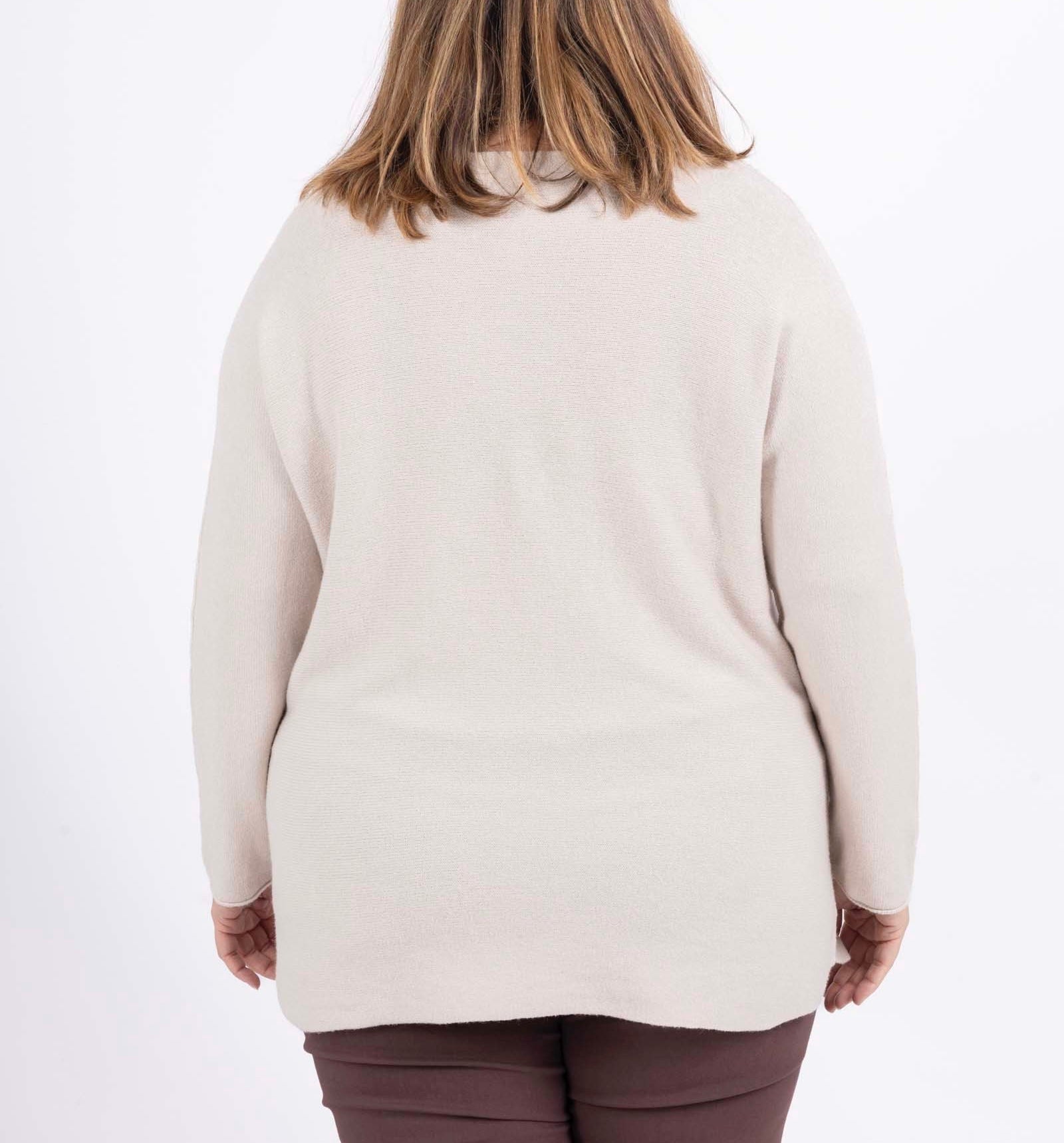 Pull uni coupe droite col V