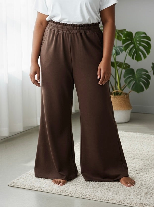 Pantalon sweat flare en néoprène