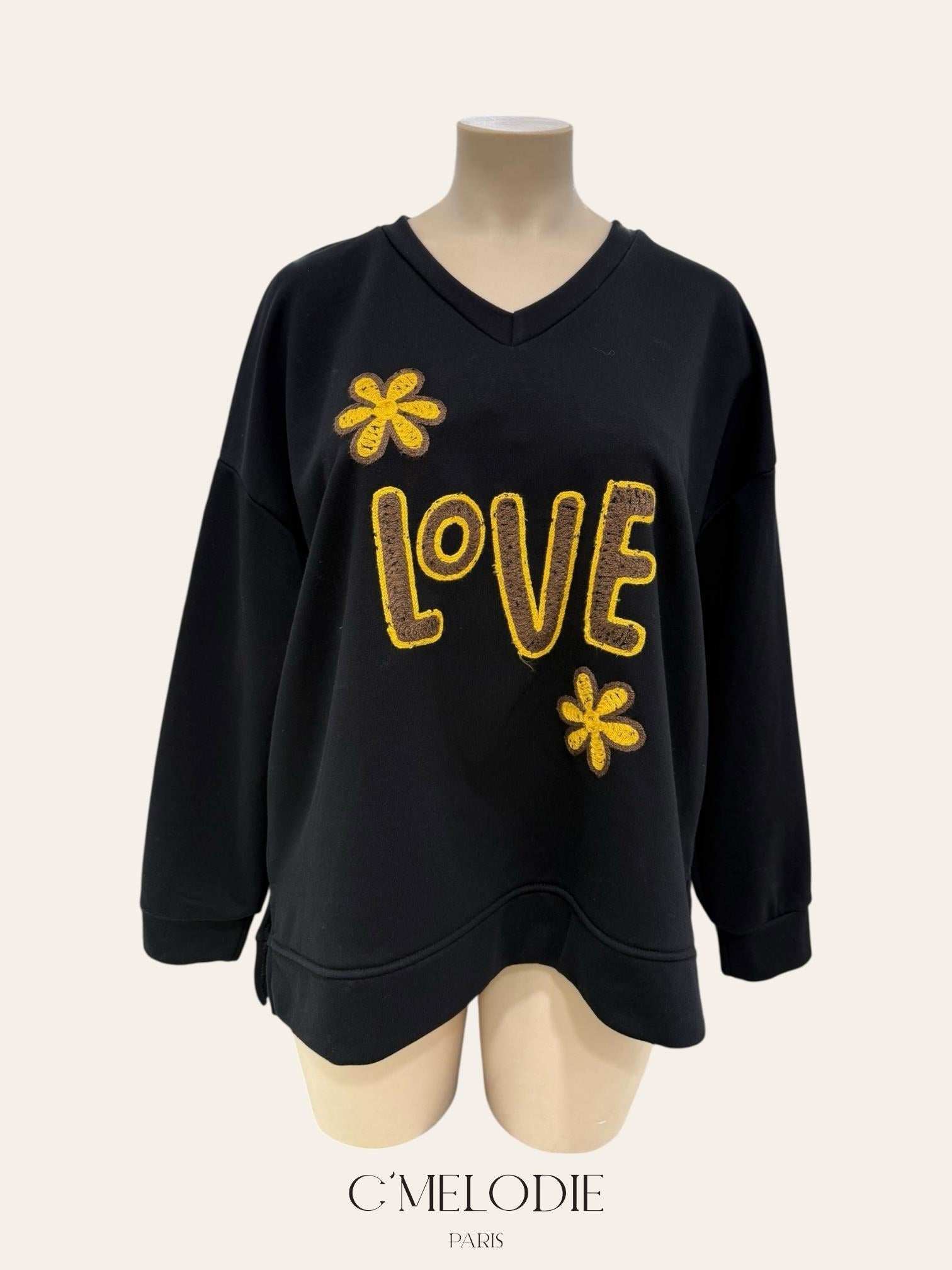 Sweat col v - LOVE