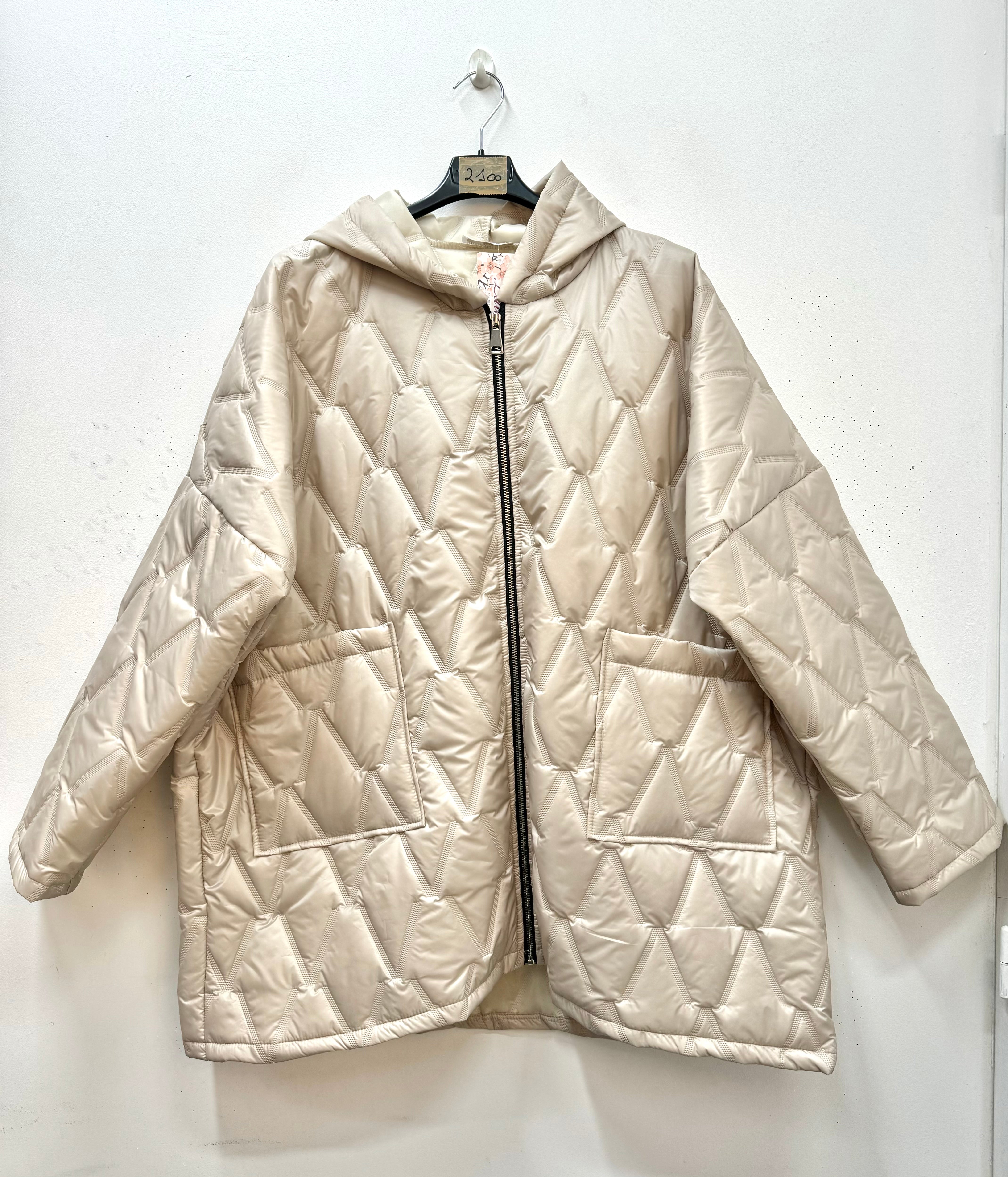 Doudoune légère à capuche matelassée