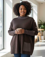 Pull col cheminée avec boutons et fil lurex