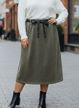 Jupe droite en velours côtelé