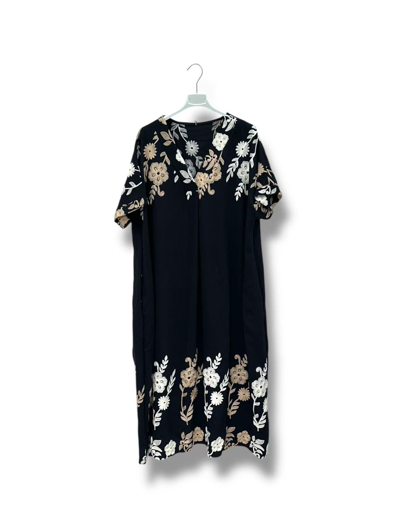 Robe avec broderie bicolore