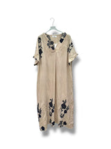 Robe avec broderie bicolore