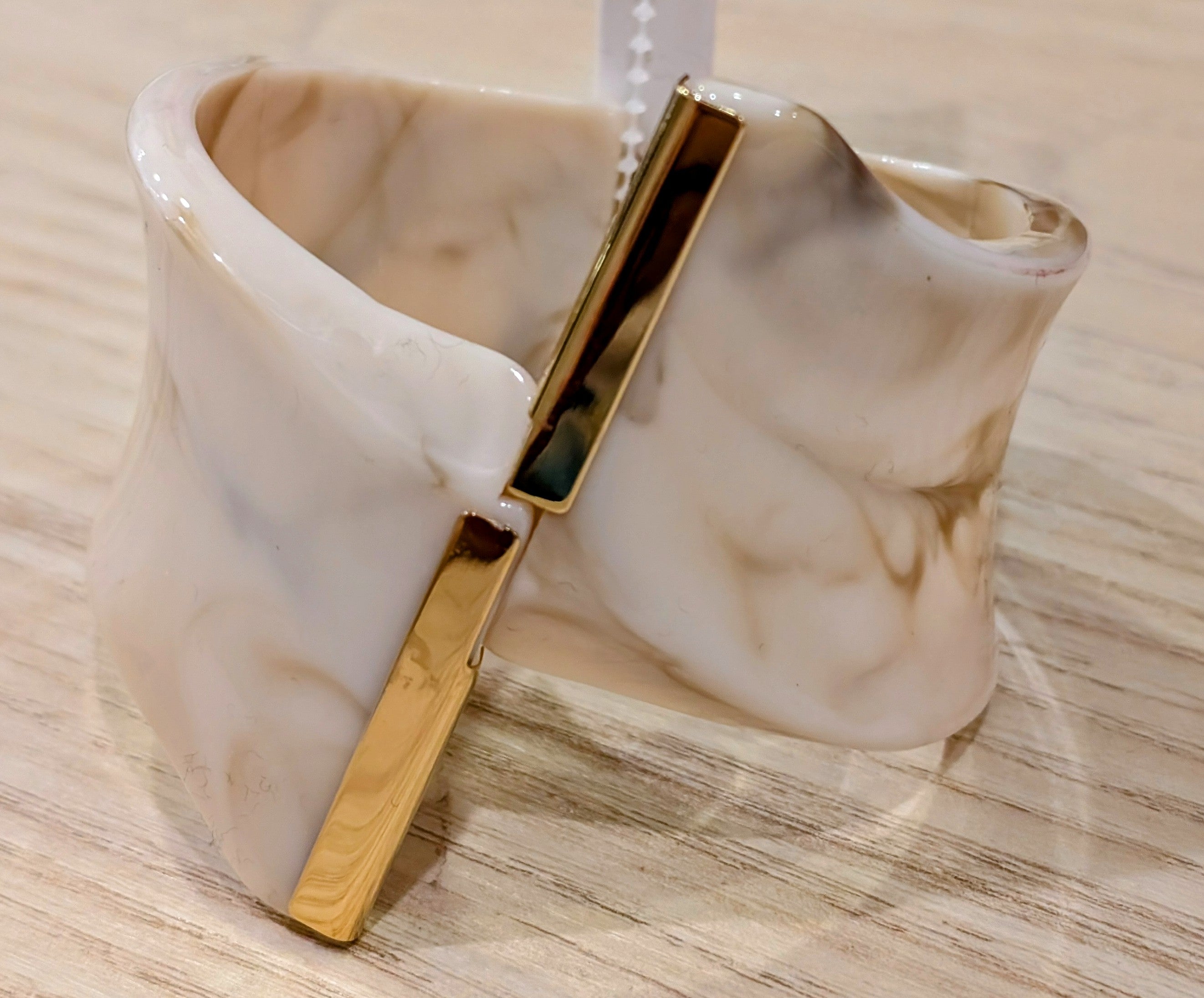 Bracelet clip  avec détail doré - Ivoire