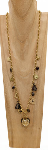 Collier long avec chaine dorée et pendentifs marrons