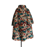 Veste avec capuche coupe évasée