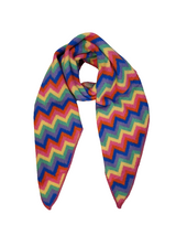 Écharpe en pointe motif zigzag