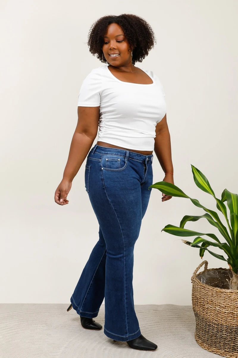 Pantalon jeans coupe flare (évasée)
