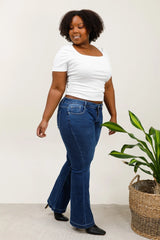 Pantalon jeans coupe flare (évasée)