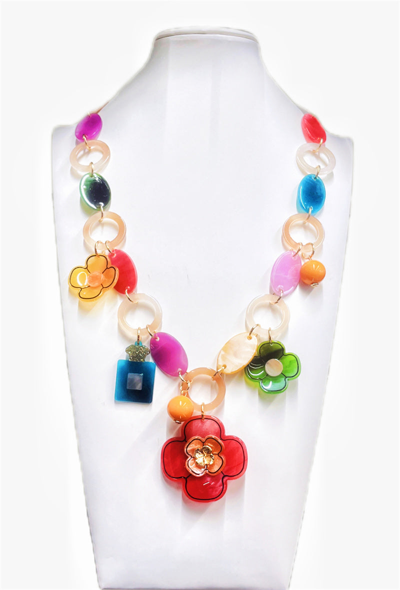 Collier en résine fleurs multicolores