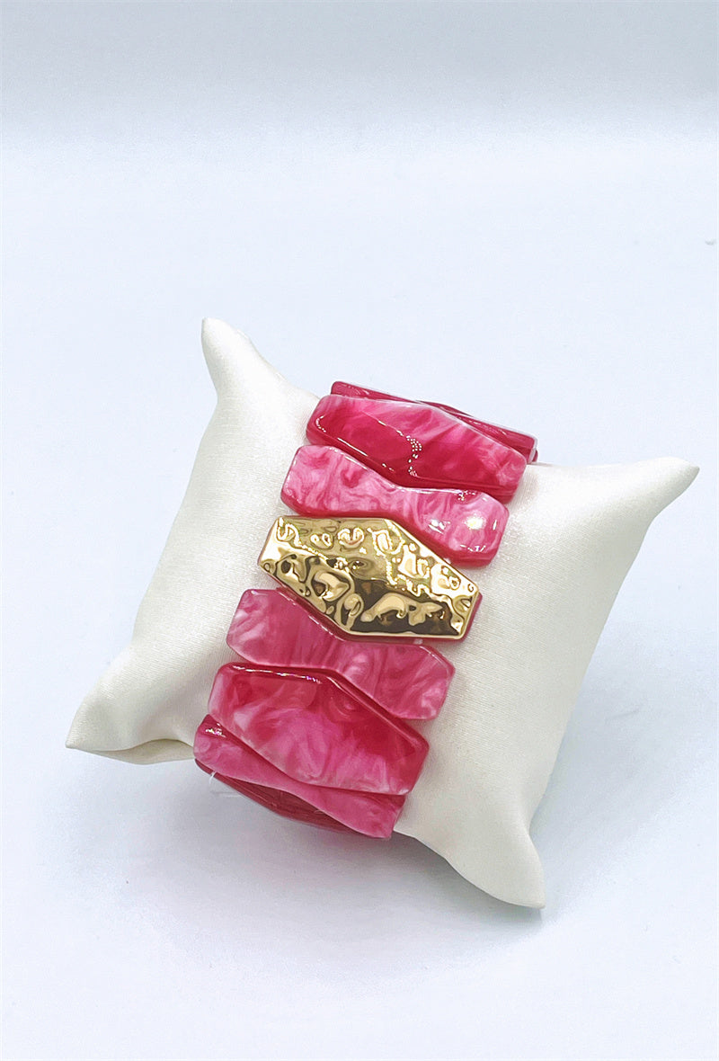 Bracelet élastiqué - Perles en résine et plaque dorée