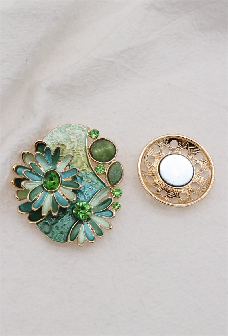 Broche aimantée - Pierre Marguerite