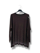 Pull avec pluie de strass