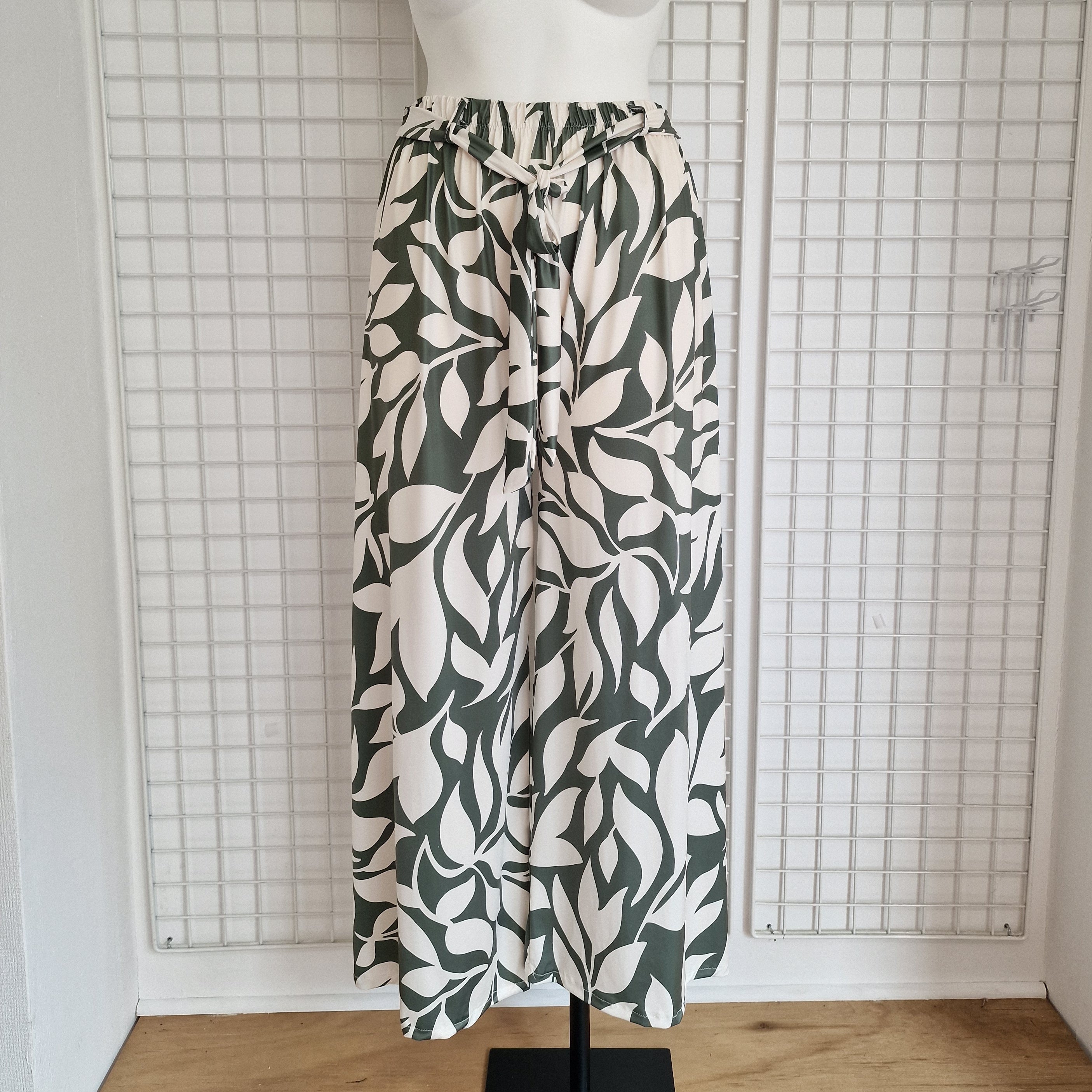 Pantalon fluide imprimé feuilles