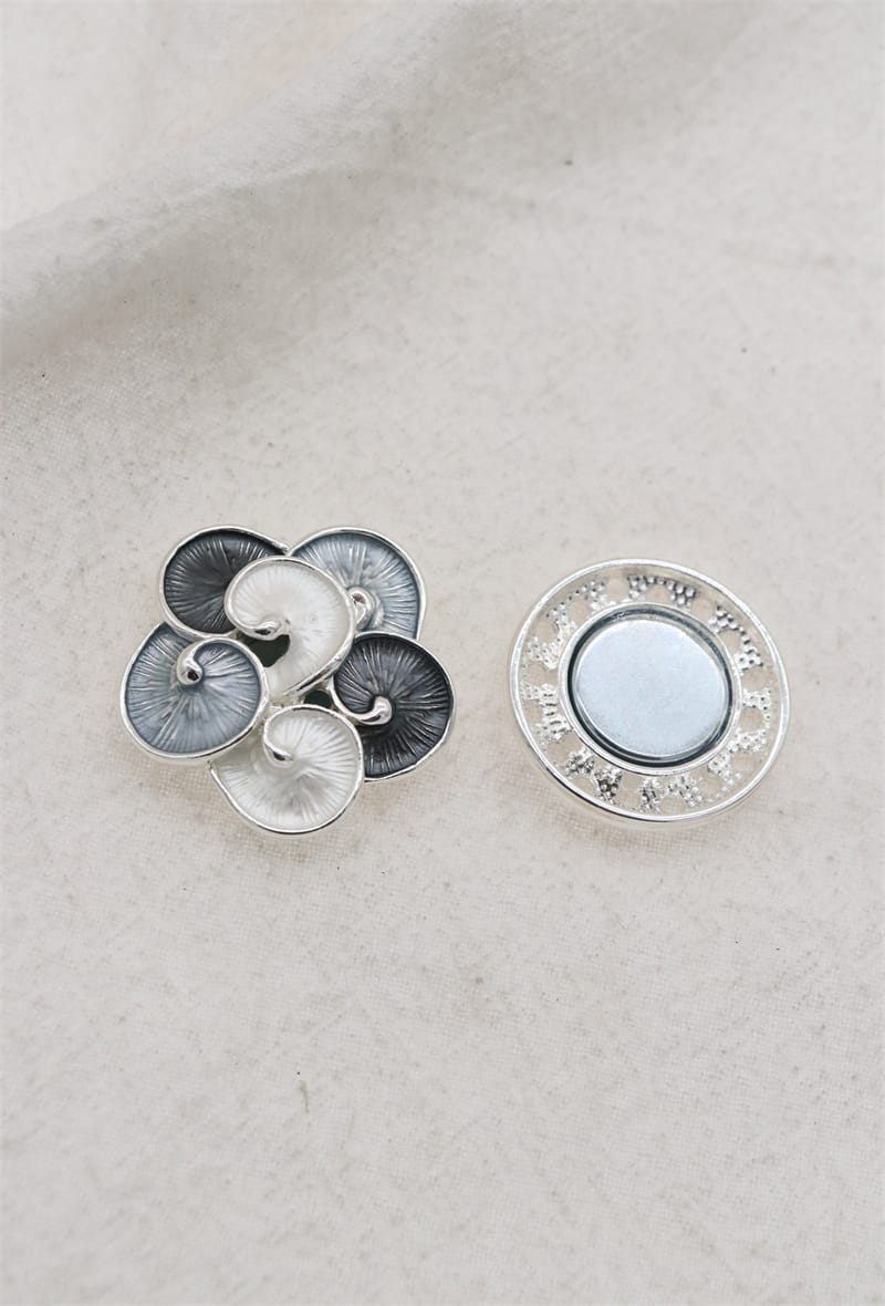 Broche aimantée - petites orchidées