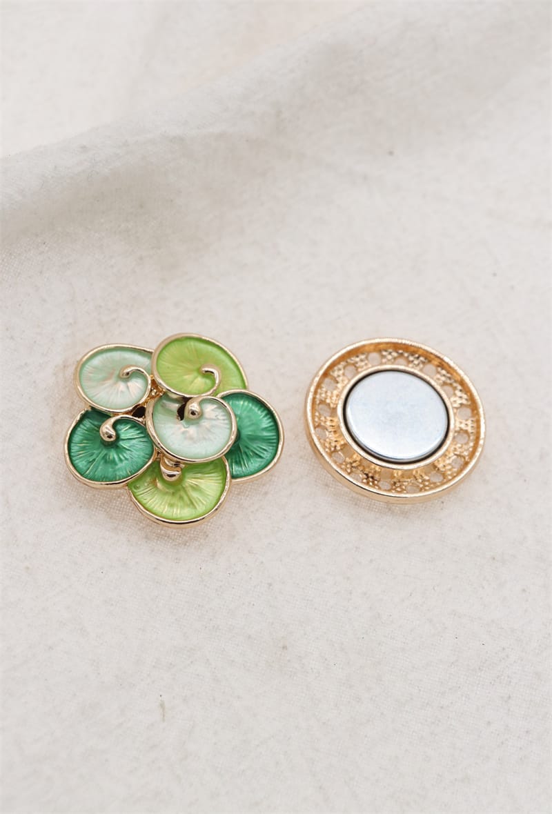 Broche aimantée - petites orchidées