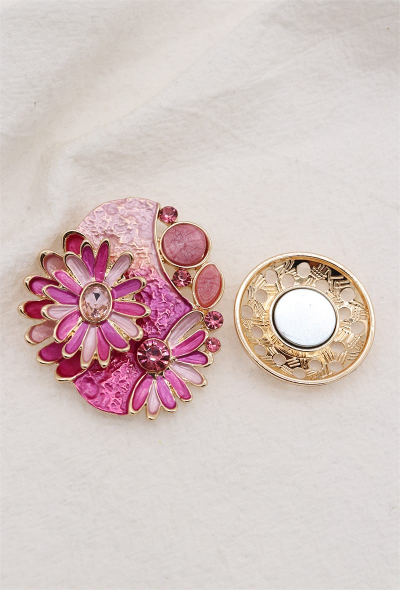 Broche aimantée - Pierre Marguerite