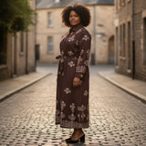 Robe chemise longue avec ceinture et broderie