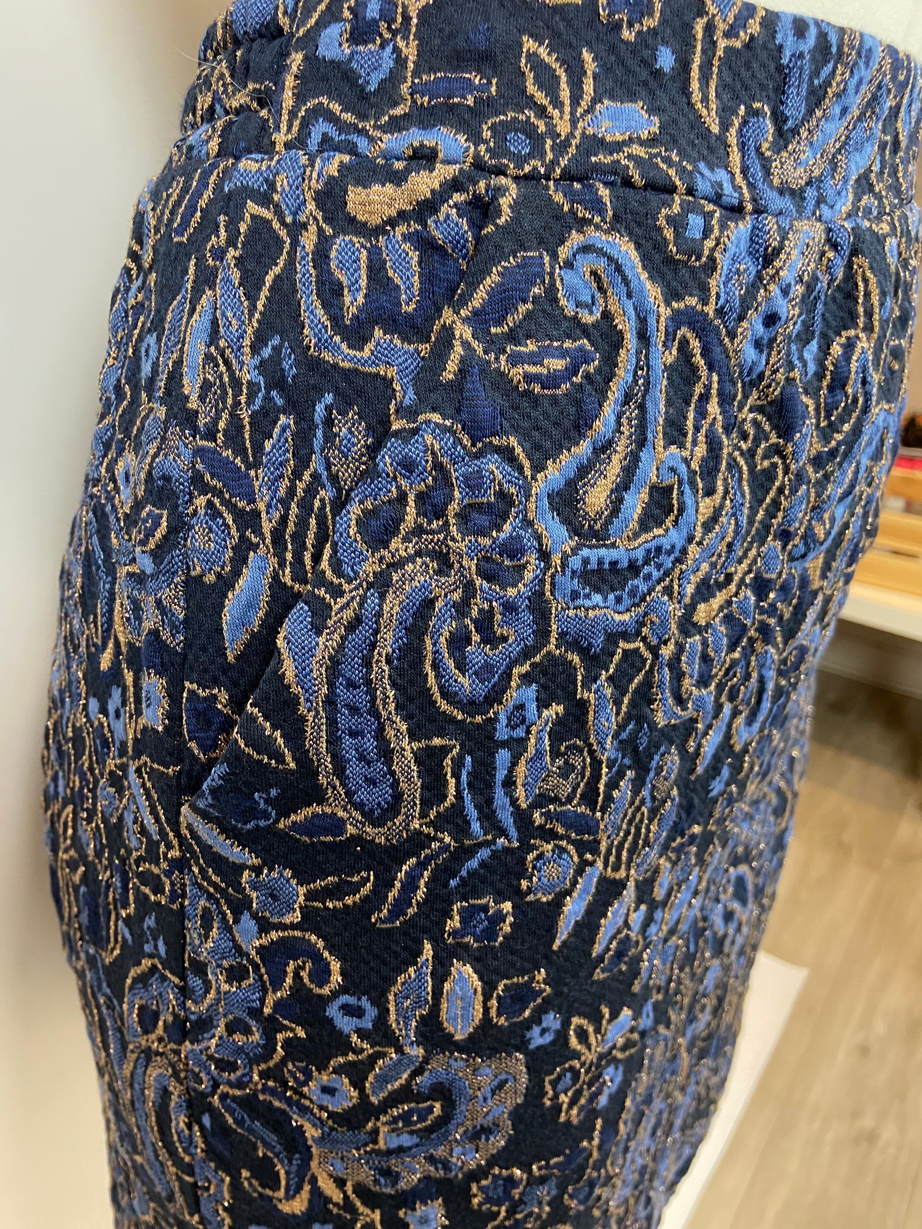 Jupe taille élastique fleurs bleues et dorées