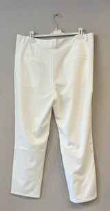 Pantalon classique droit avec tirette et bouton