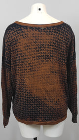 Pull col rond brun et noir